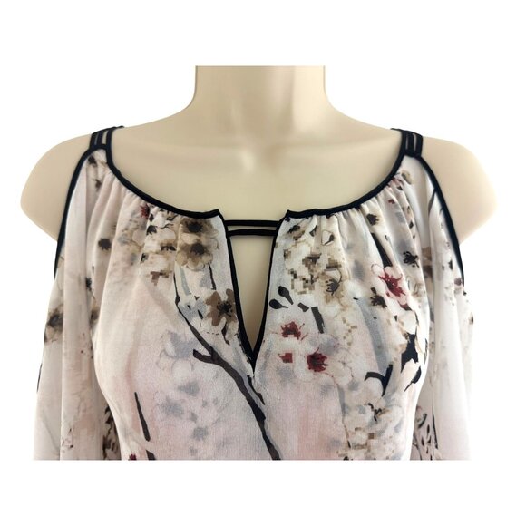 White House Black Market Floral Chiffon Cold Shoulder Hi-Low Blouse Top Size XS - Picture 4 of 10